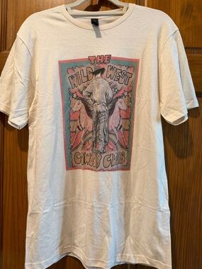 NWOT! Sz med White 'The Wild West' Graphic Tee - Cowboy Club
